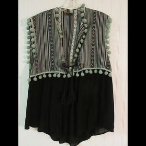 Treska vest with pompon trim OSFM